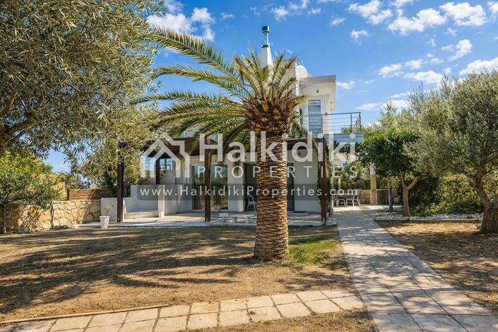 Image No.10-3 Bed Villa for sale