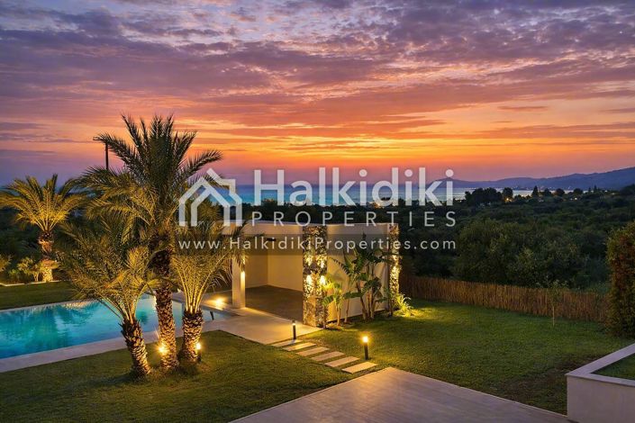 Image No.2-4 Bed Villa for sale