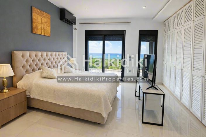 Image No.9-4 Bed Villa for sale