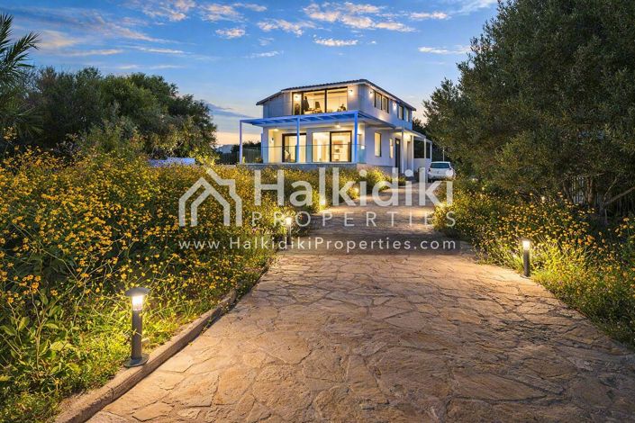 Image No.14-3 Bed Villa for sale