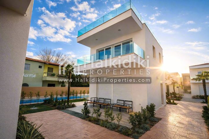 Image No.6-4 Bed House for sale