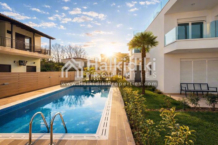 Image No.7-4 Bed House for sale