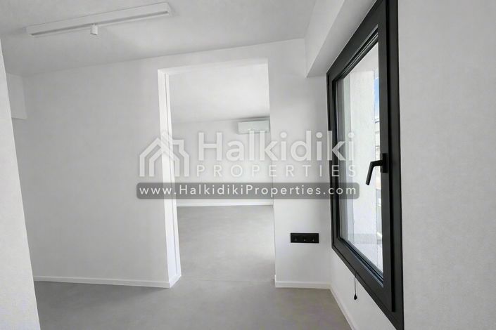 Image No.10-3 Bed Townhouse for sale
