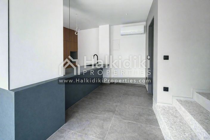 Image No.19-3 Bed Townhouse for sale