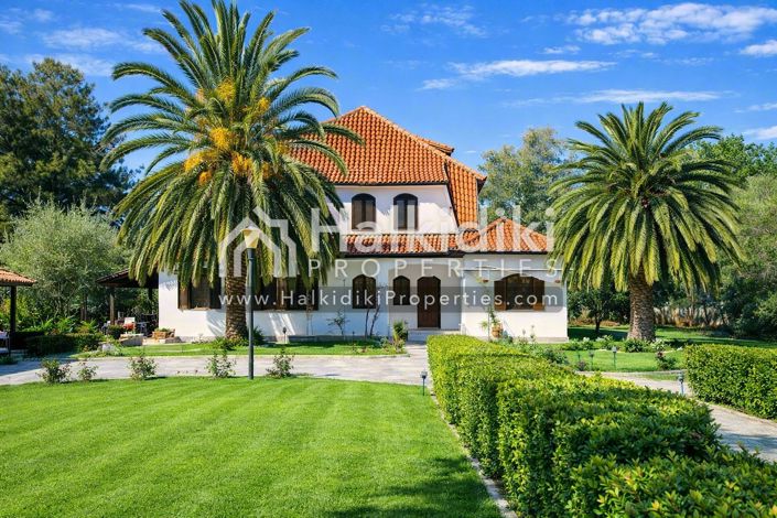 Image No.5-5 Bed Villa for sale