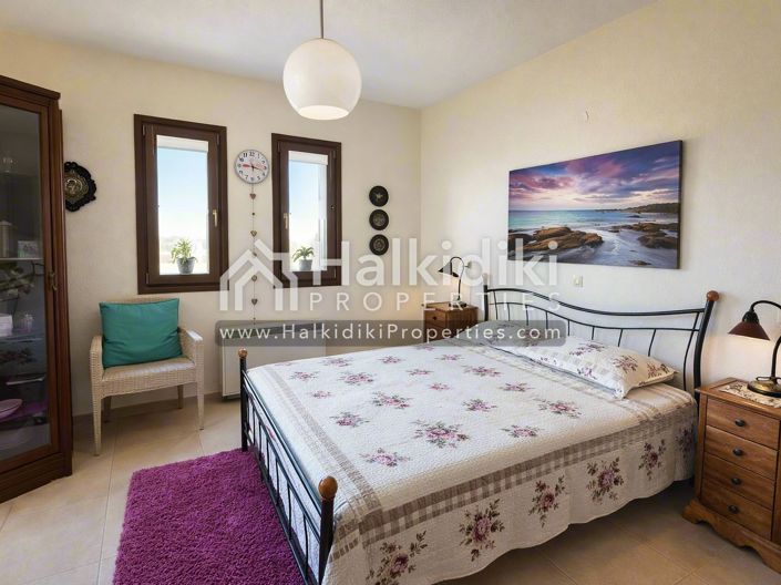 Image No.9-2 Bed Townhouse for sale
