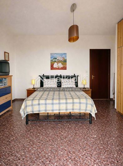 Image No.10-2 Bed Villa for sale