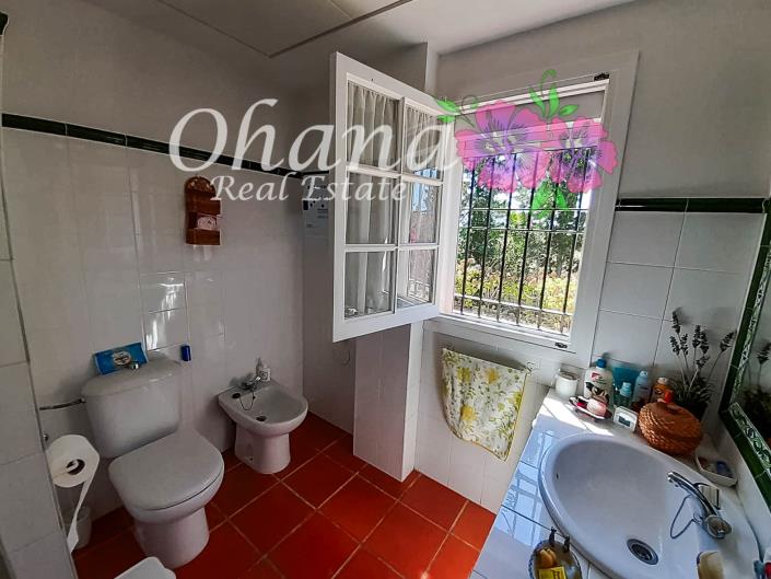 Image No.26-3 Bed Country House for sale