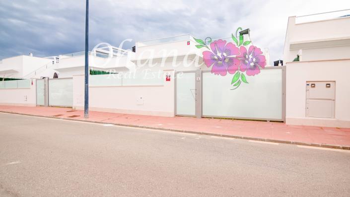 Image No.33-2 Bed Villa / Detached for sale