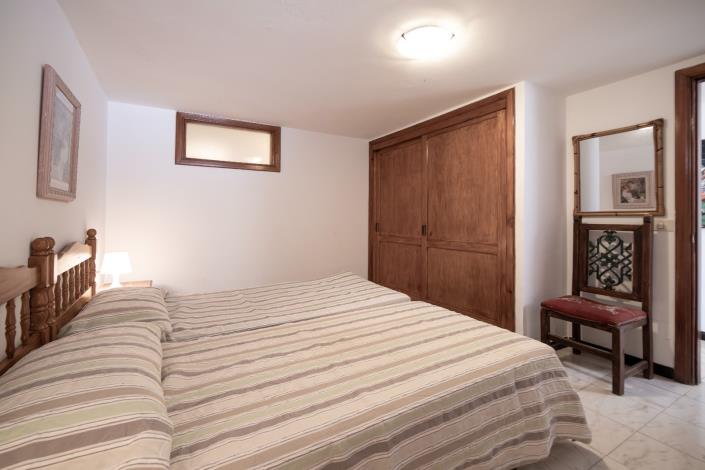 Image No.25-5 Bed Villa / Detached for sale