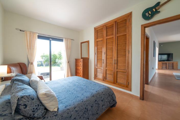 Image No.15-3 Bed Villa / Detached for sale