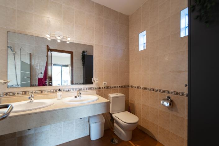 Image No.17-3 Bed Villa / Detached for sale
