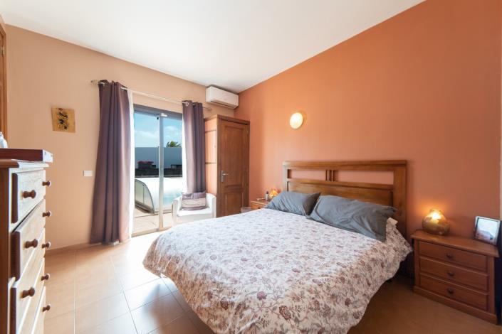 Image No.19-3 Bed Villa / Detached for sale