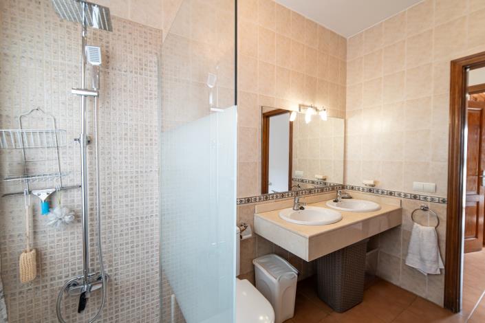 Image No.22-3 Bed Villa / Detached for sale
