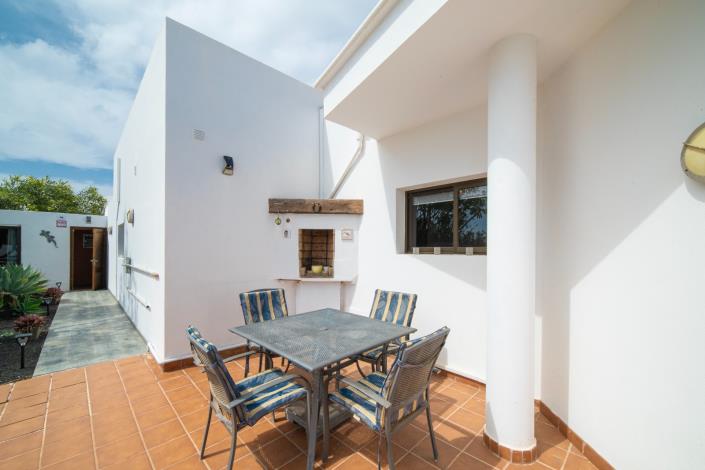 Image No.27-3 Bed Villa / Detached for sale