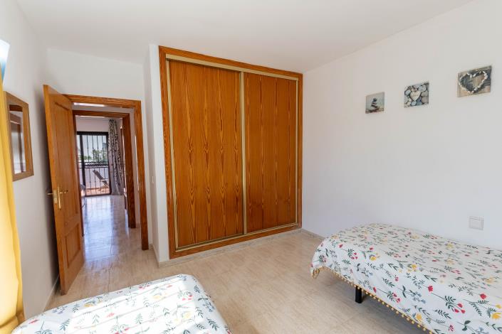 Image No.18-2 Bed Semi-Detached for sale