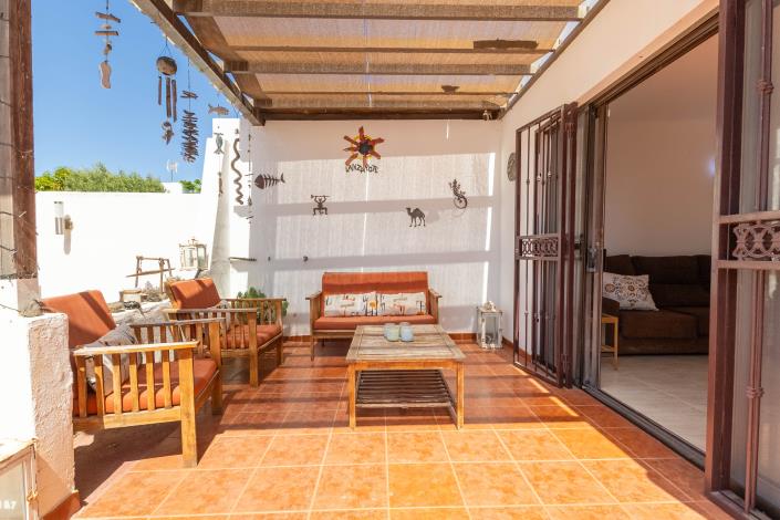 Image No.22-2 Bed Semi-Detached for sale