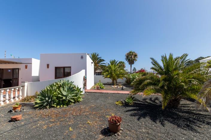 Image No.26-2 Bed Semi-Detached for sale