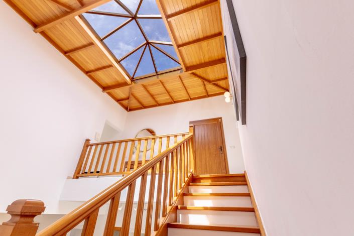 Image No.21-5 Bed Semi-Detached for sale