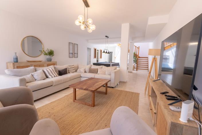 Image No.27-5 Bed Semi-Detached for sale
