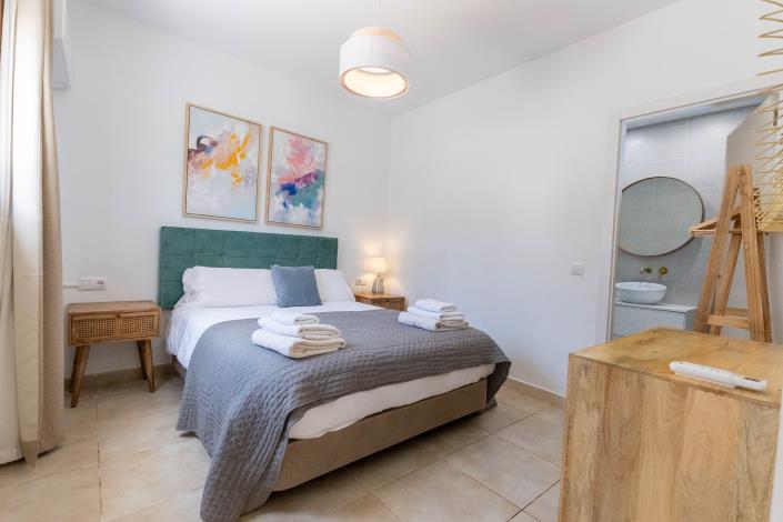 Image No.36-5 Bed Semi-Detached for sale