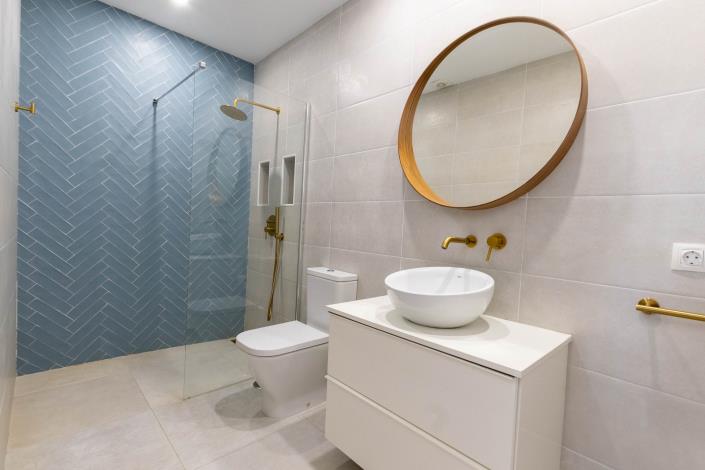 Image No.39-5 Bed Semi-Detached for sale
