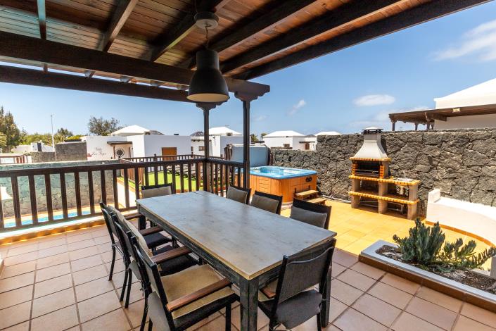 Image No.40-5 Bed Semi-Detached for sale
