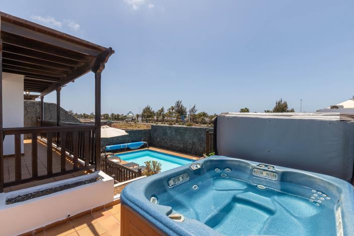 Image No.42-5 Bed Semi-Detached for sale