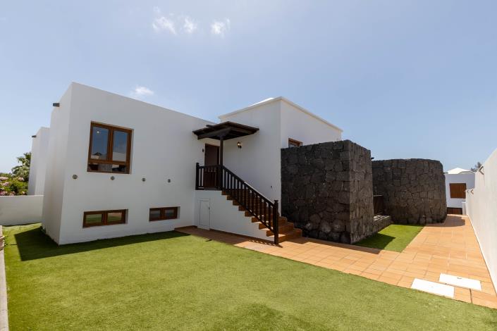Image No.45-5 Bed Semi-Detached for sale