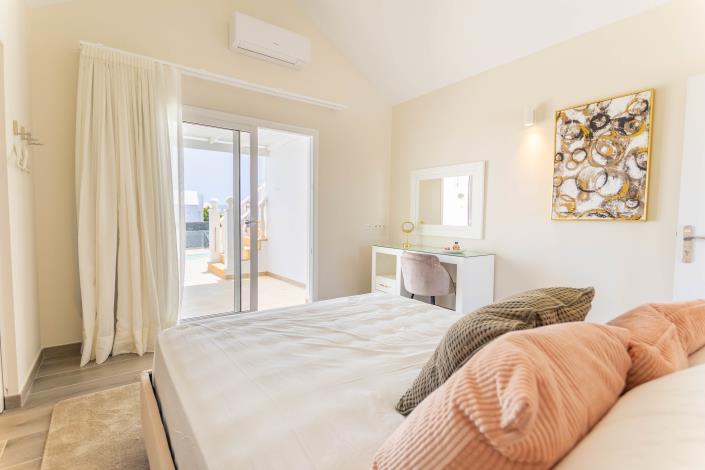 Image No.19-5 Bed Villa / Detached for sale