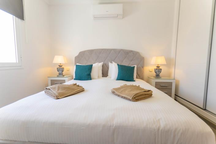 Image No.24-5 Bed Villa / Detached for sale