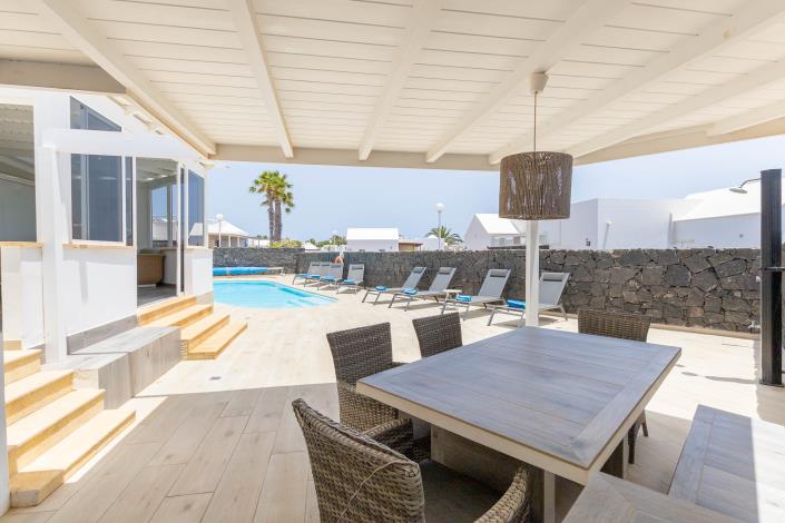 Image No.42-5 Bed Villa / Detached for sale
