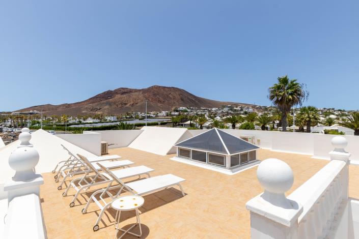 Image No.47-5 Bed Villa / Detached for sale