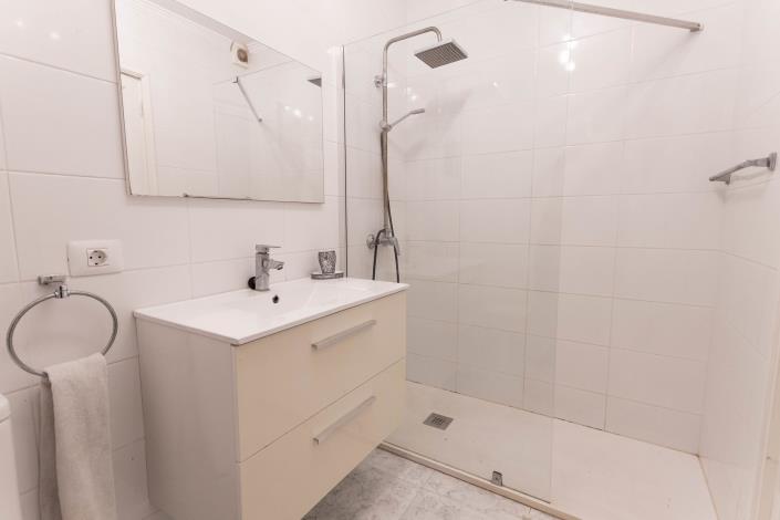 Image No.9-1 Bed Apartment for sale
