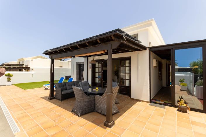 Image No.22-2 Bed Villa / Detached for sale