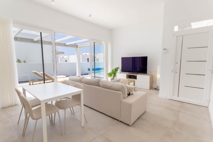 Image No.8-3 Bed Villa / Detached for sale