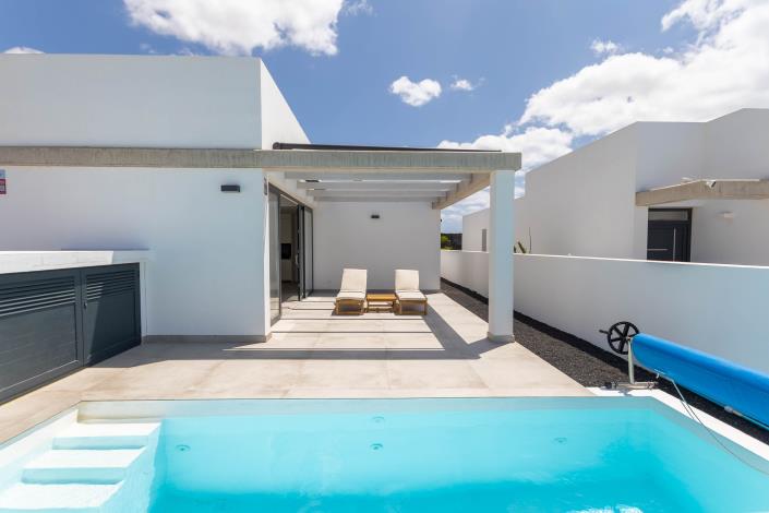 Image No.23-3 Bed Villa / Detached for sale