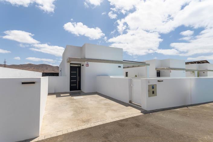 Image No.28-3 Bed Villa / Detached for sale