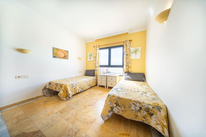 Image No.19-2 Bed Villa / Detached for sale