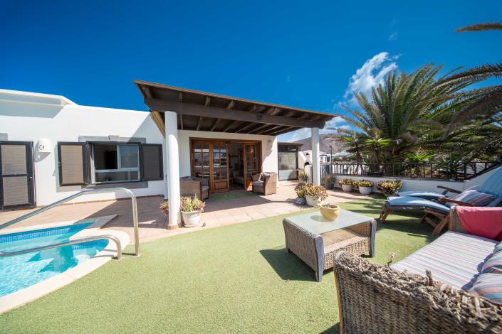 Image No.30-2 Bed Villa / Detached for sale