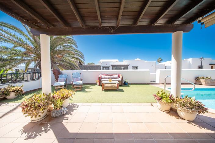 Image No.31-2 Bed Villa / Detached for sale