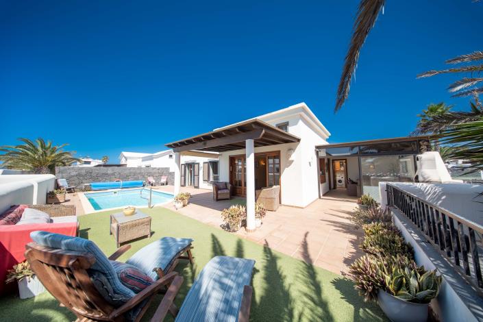 Image No.33-2 Bed Villa / Detached for sale