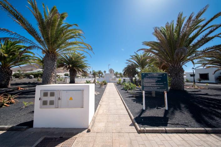 Image No.40-2 Bed Villa / Detached for sale