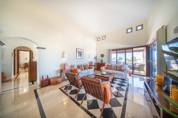 Image No.19-4 Bed Villa / Detached for sale