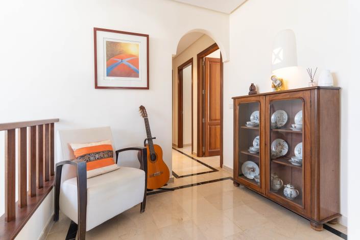 Image No.29-4 Bed Villa / Detached for sale