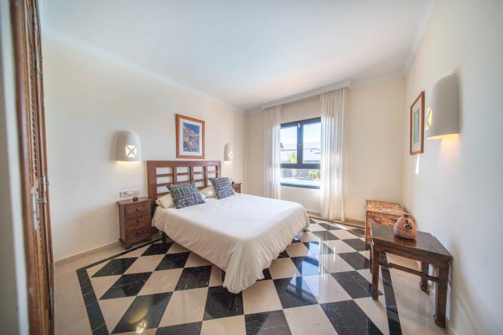 Image No.36-4 Bed Villa / Detached for sale