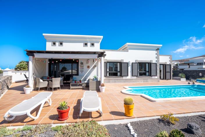 Image No.50-4 Bed Villa / Detached for sale