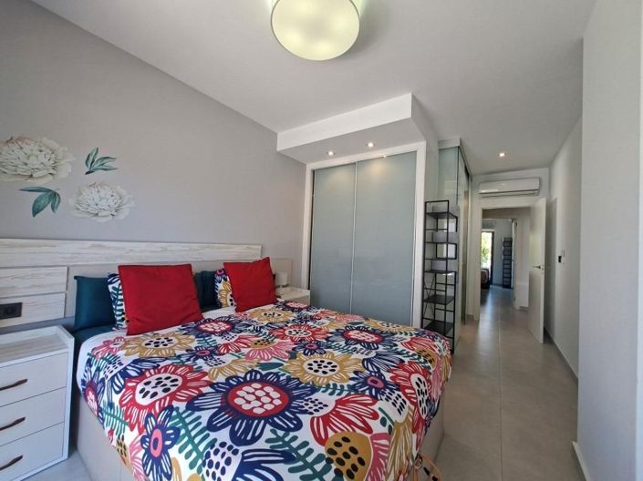 Image No.12-2 Bed Apartment for sale