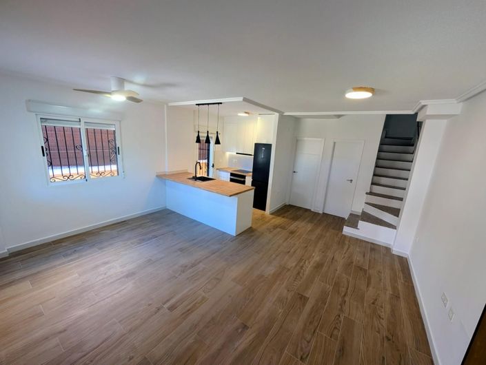 Image No.3-3 Bed Villa for sale