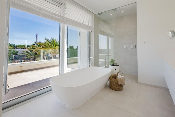 Image No.29-5 Bed Villa for sale